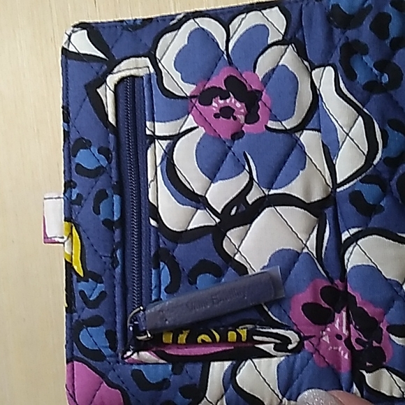 6 x 4.5 Travel Wallet African Violet Vera Bradley - Picture 6 of 8